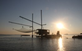 Fishing in the lagoon of Venice (ph. Digital Photo S.G.)